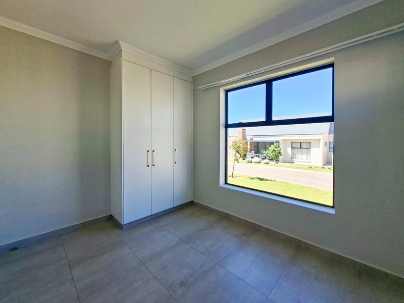 To Let 3 Bedroom Property for Rent in Kraaibosch Park Western Cape